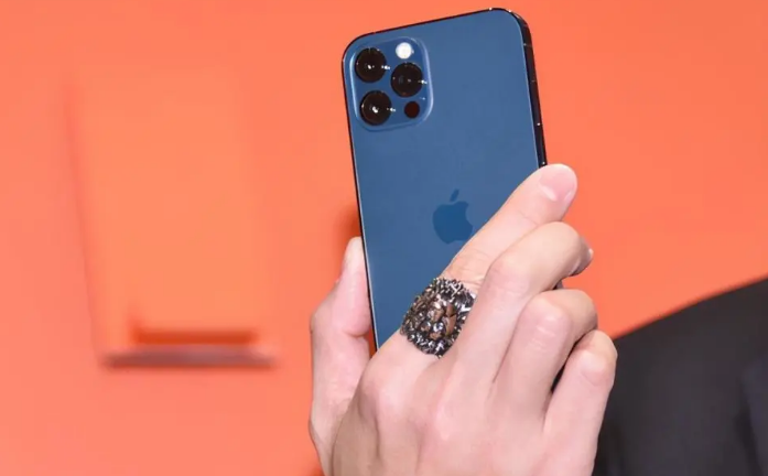 清江浦苹果手机维修分享iPhone12系列重启方法教程 